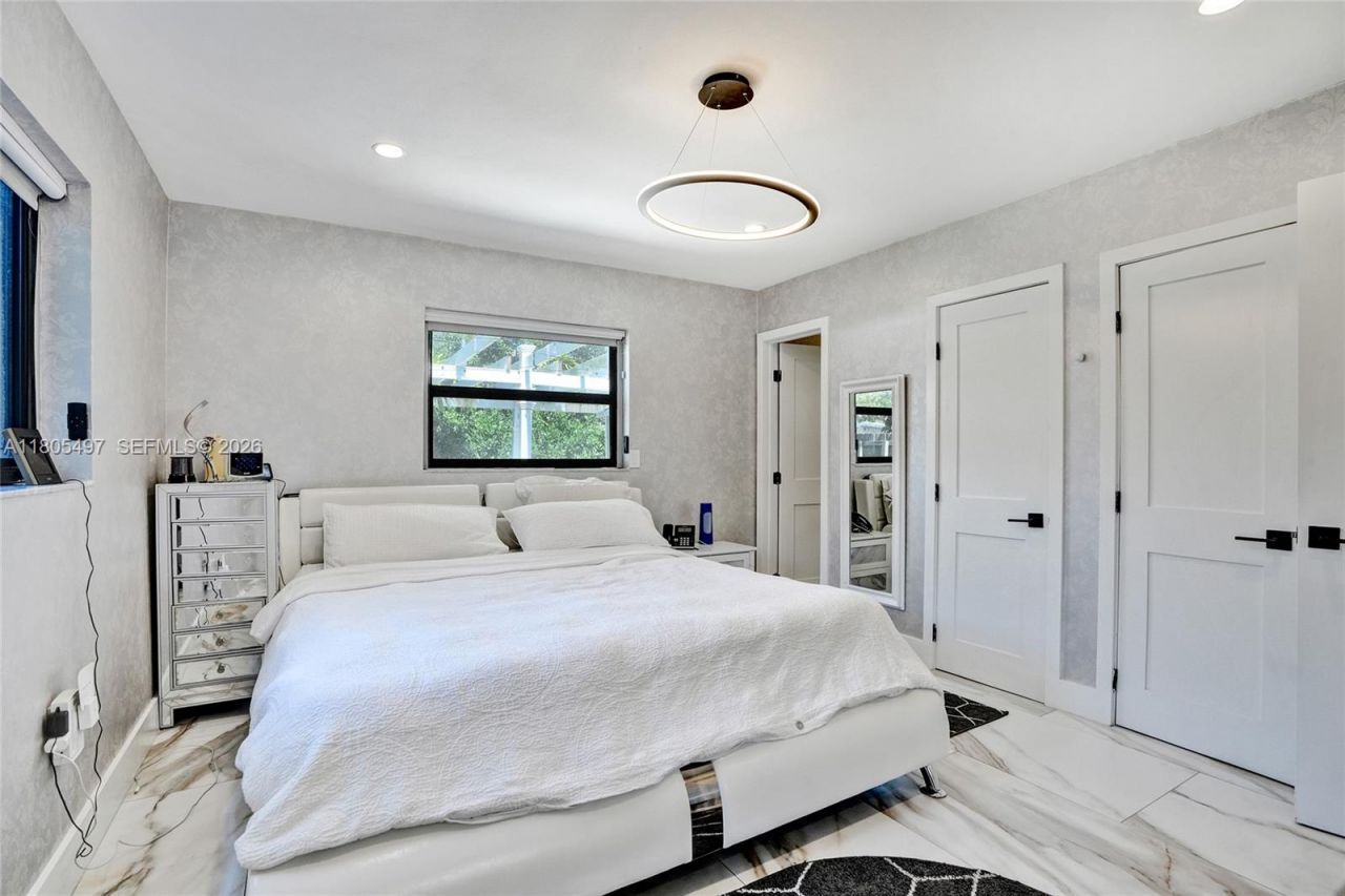 6761 Allen St, Hollywood, FL 33024 Photo