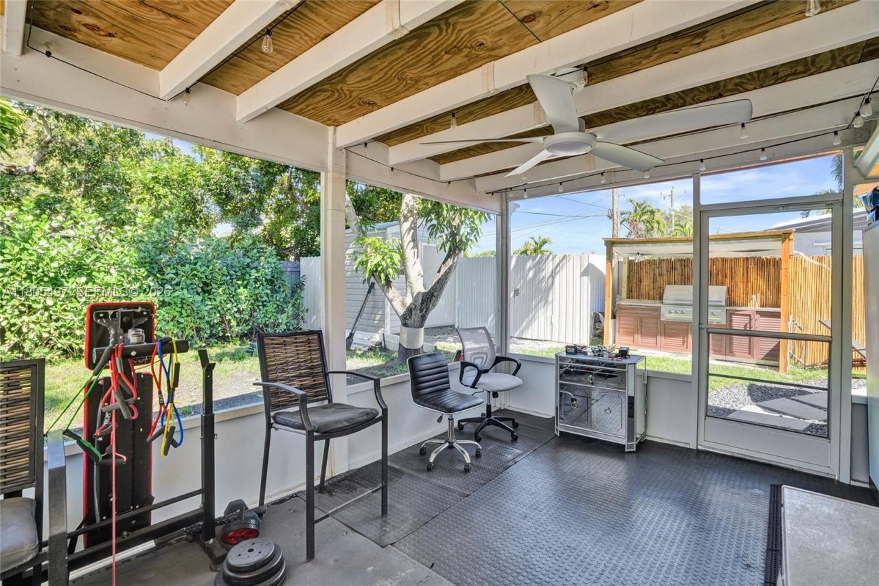 6761 Allen St, Hollywood, FL 33024 Photo