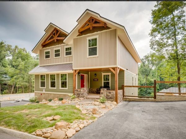 1115 Anastasia Way, Gatlinburg, TN 37738
