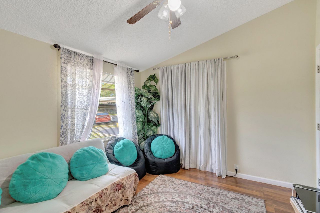 3935 Chickasha Road, Atlantis, FL 33462 Photo