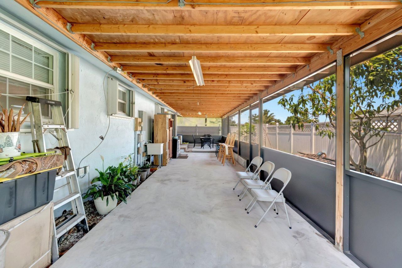 3935 Chickasha Road, Atlantis, FL 33462 Photo