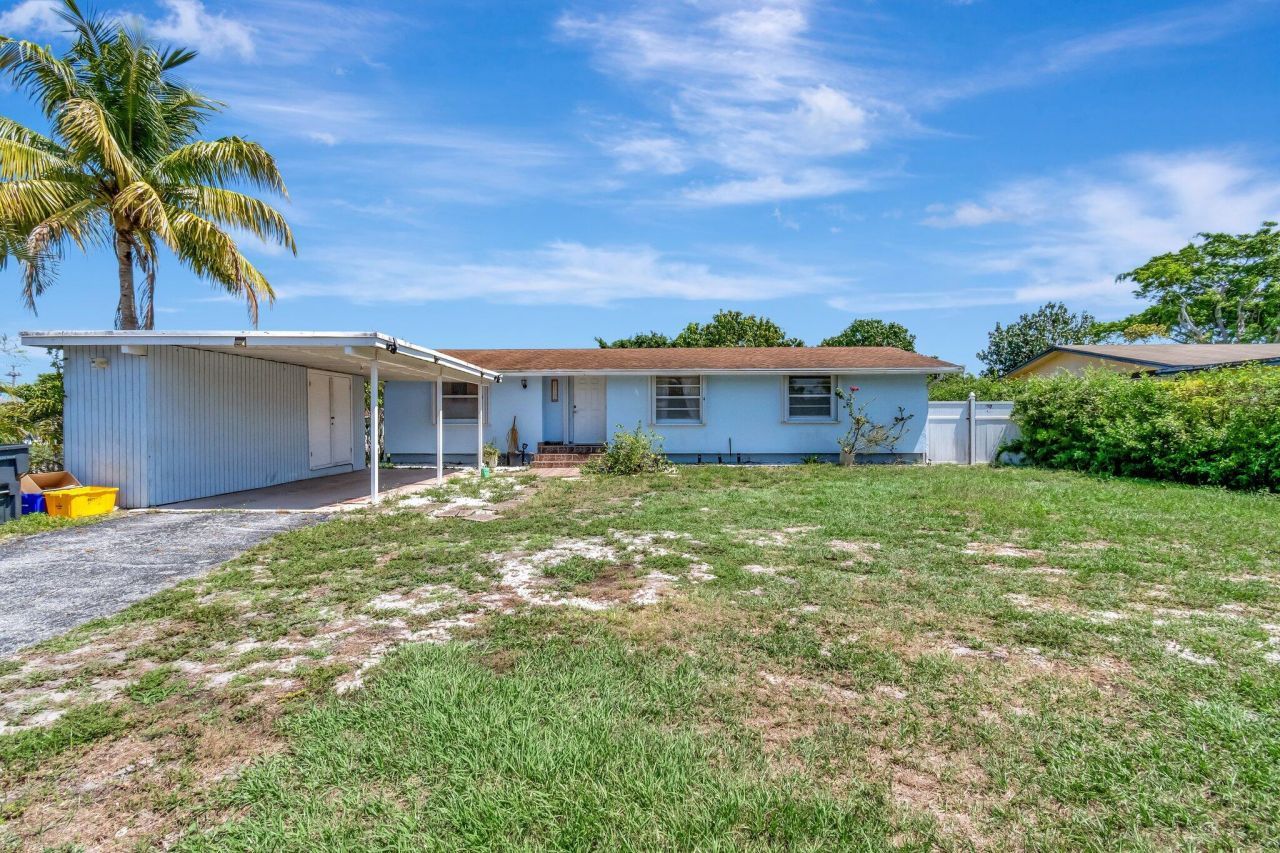 3935 Chickasha Road, Atlantis, FL 33462 Photo