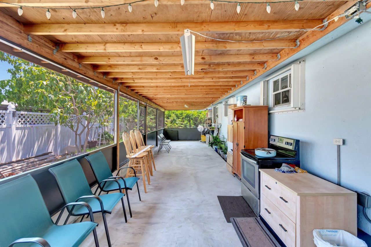 3935 Chickasha Road, Atlantis, FL 33462 Photo