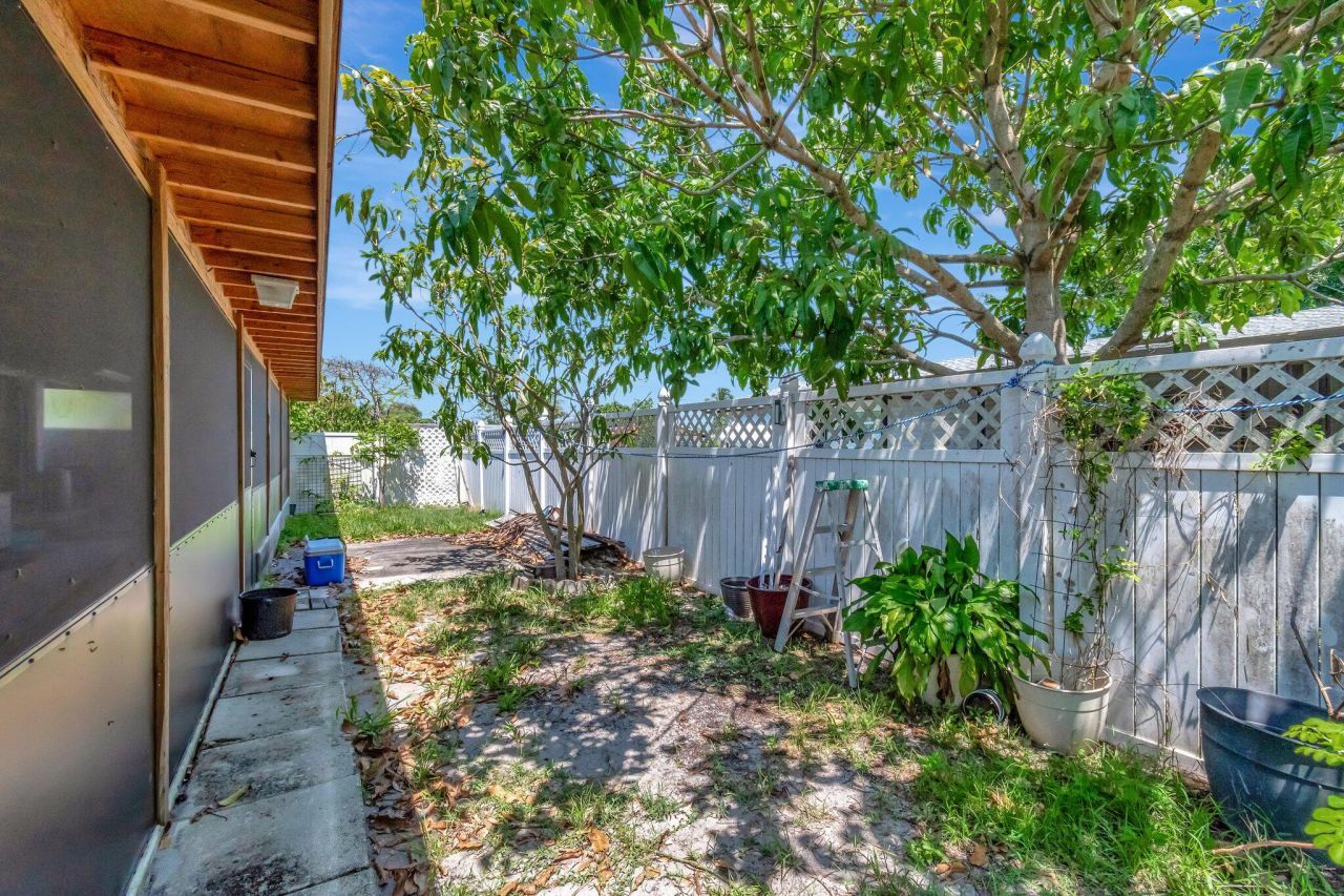 3935 Chickasha Road, Atlantis, FL 33462 Photo