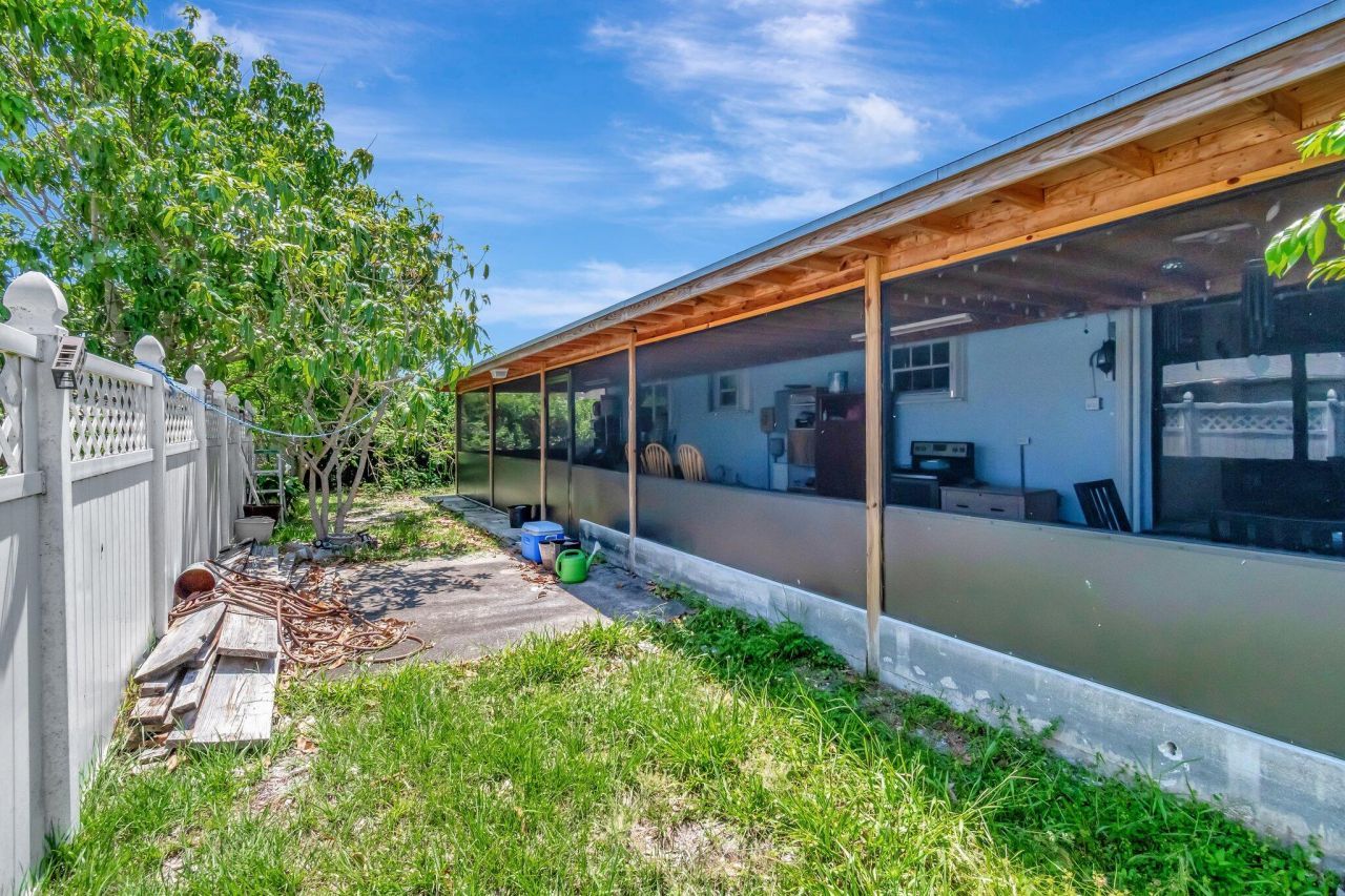 3935 Chickasha Road, Atlantis, FL 33462 Photo