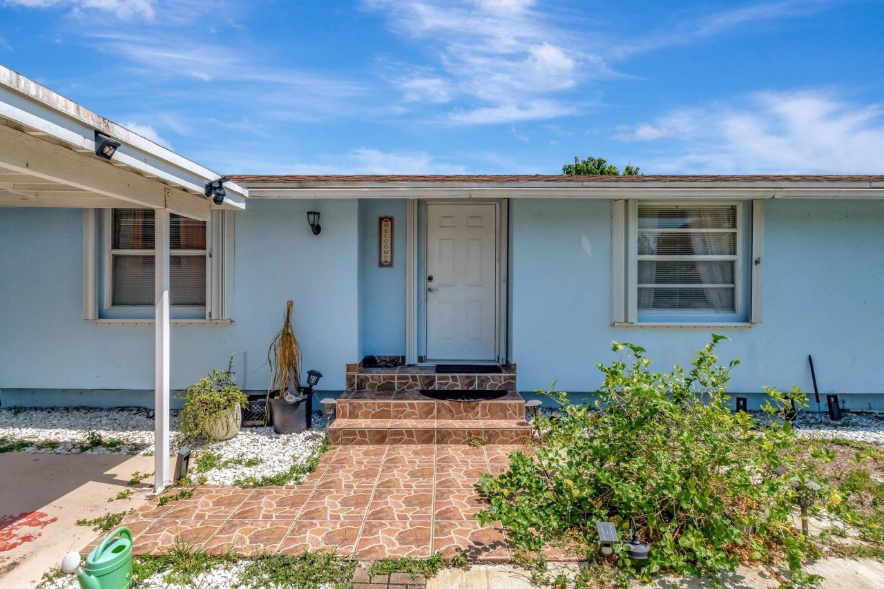 3935 Chickasha Road, Atlantis, FL 33462 Photo