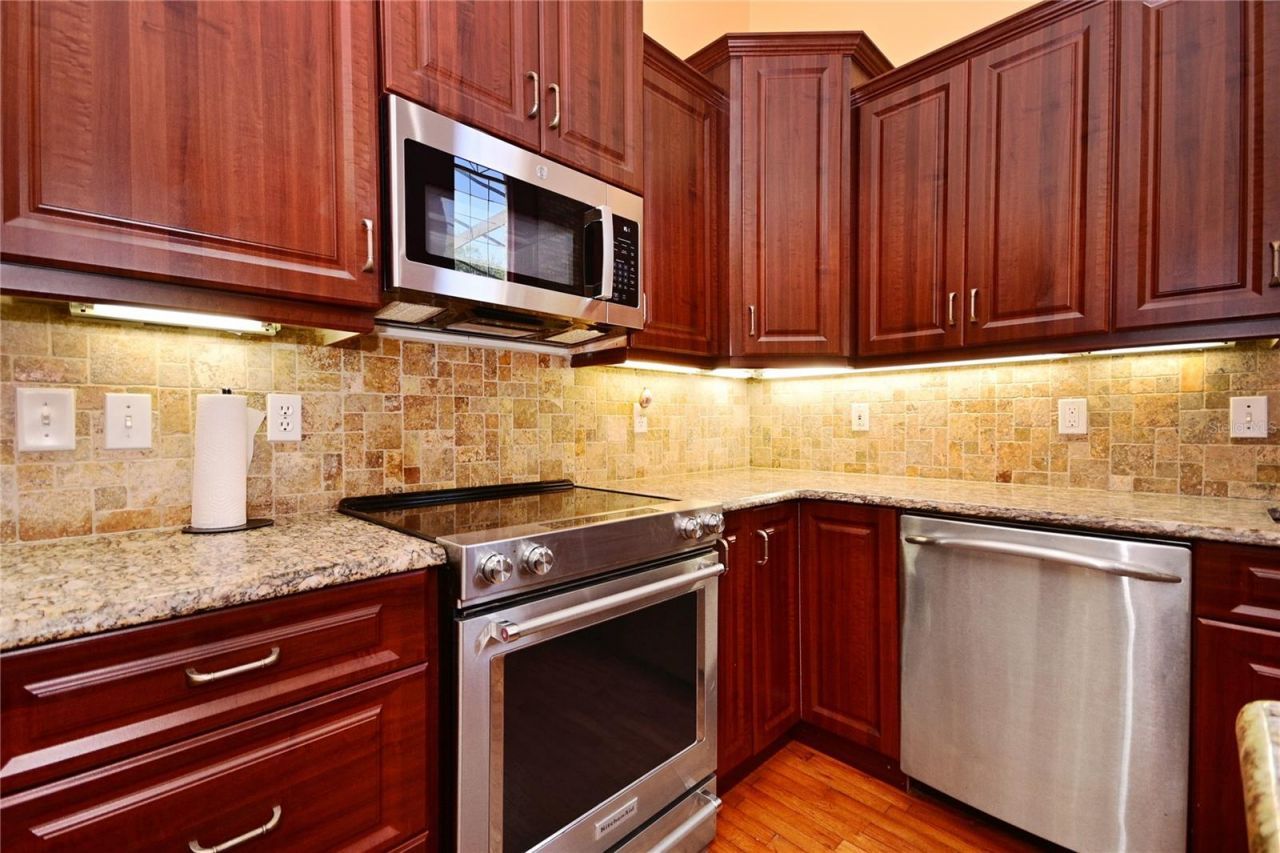 682 Ferncliff Drive, Port Orange, FL 32127 Photo