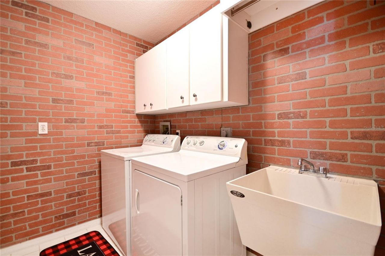 682 Ferncliff Drive, Port Orange, FL 32127 Photo