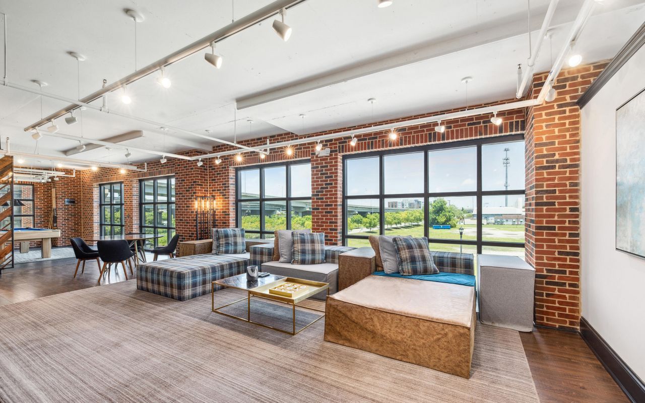 601 Meeting Street Photo 19