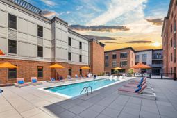 601 Meeting Street photo 4