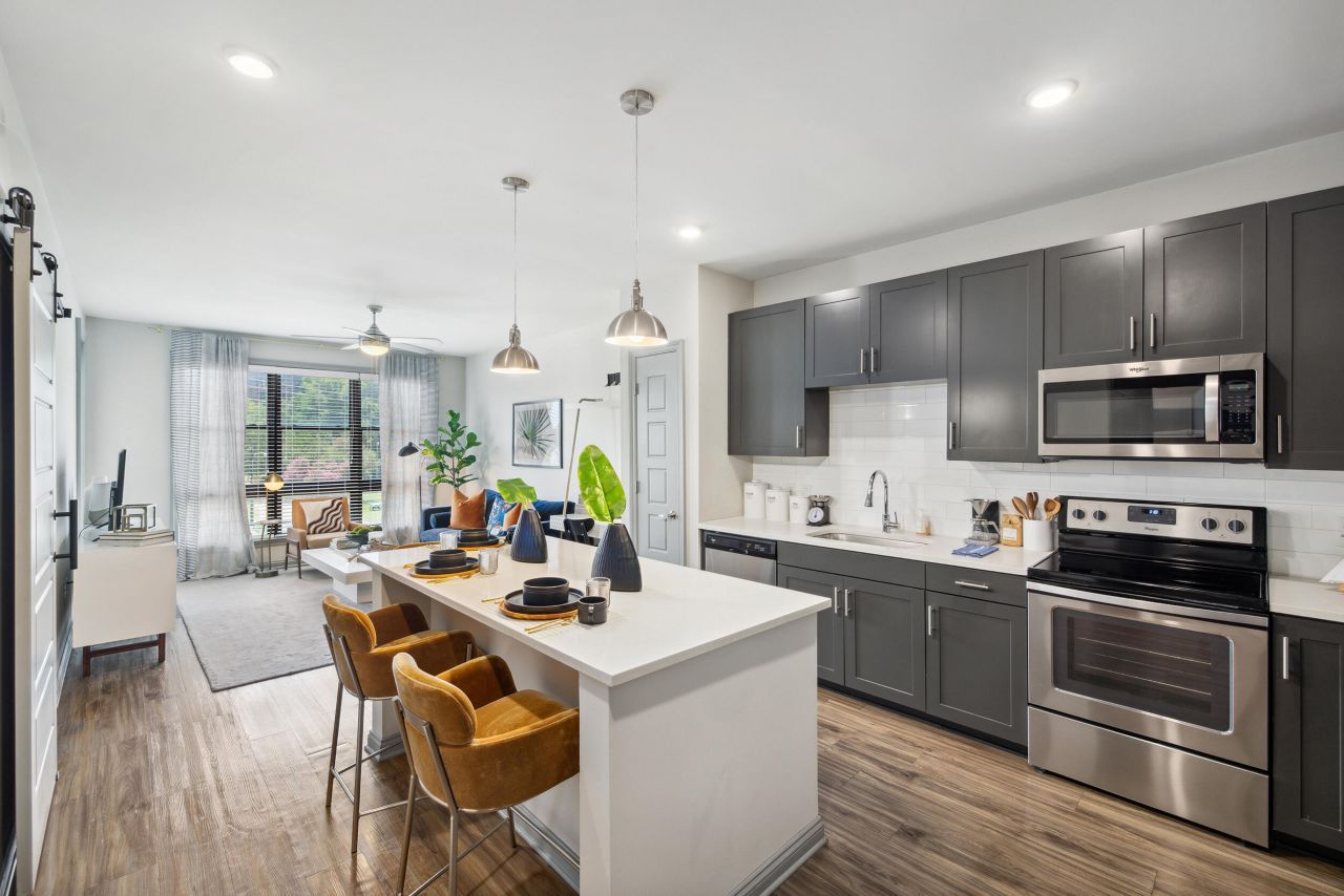 601 Meeting Street Photo 23