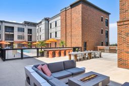 601 Meeting Street photo 4