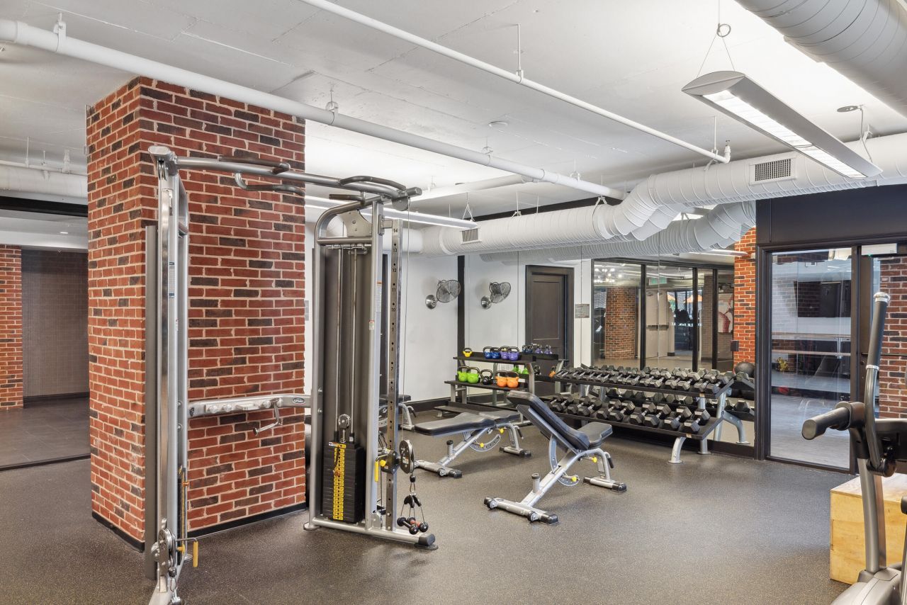 601 Meeting Street Photo 30