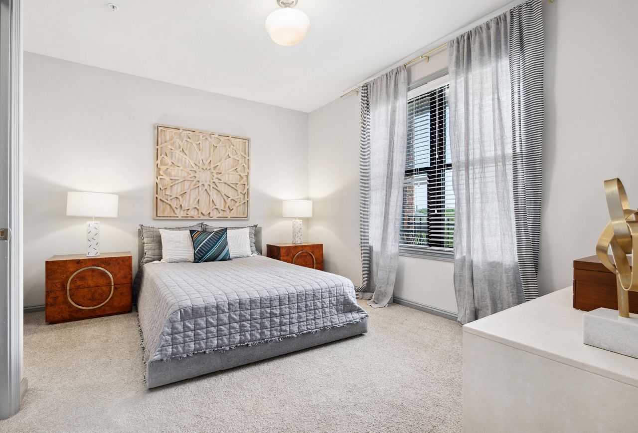 601 Meeting Street Photo 35