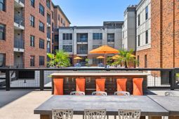 601 Meeting Street photo 4