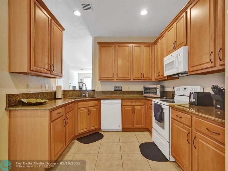 5810 Hampton Hills Boulevard, Tamarac, FL 33321 Photo