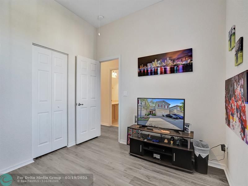 5810 Hampton Hills Boulevard, Tamarac, FL 33321 Photo