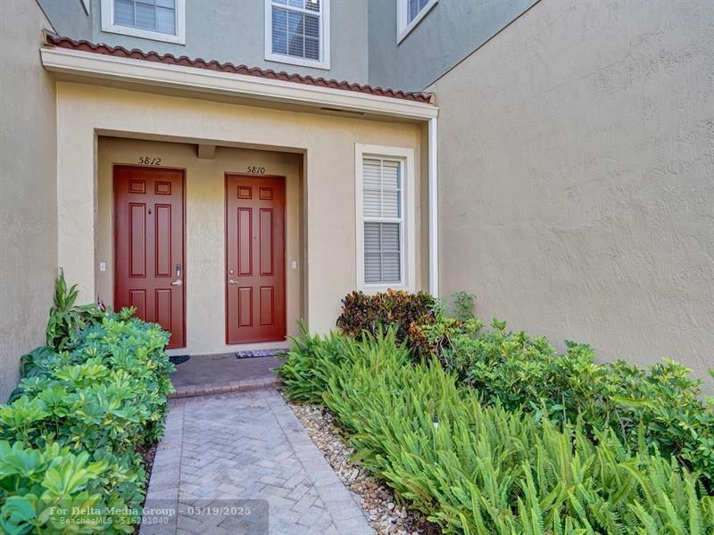 5810 Hampton Hills Boulevard, Tamarac, FL 33321 Photo