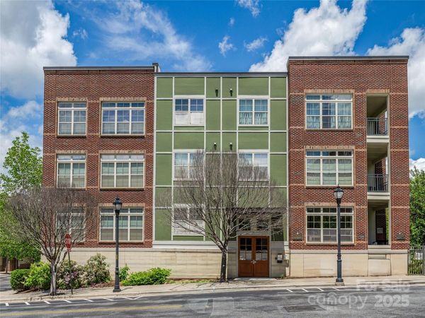 5 Farleigh Street, Unit 107, Asheville, NC 28803