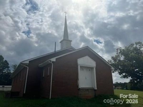 1025 Brandon Lane, Danbury, NC 27016