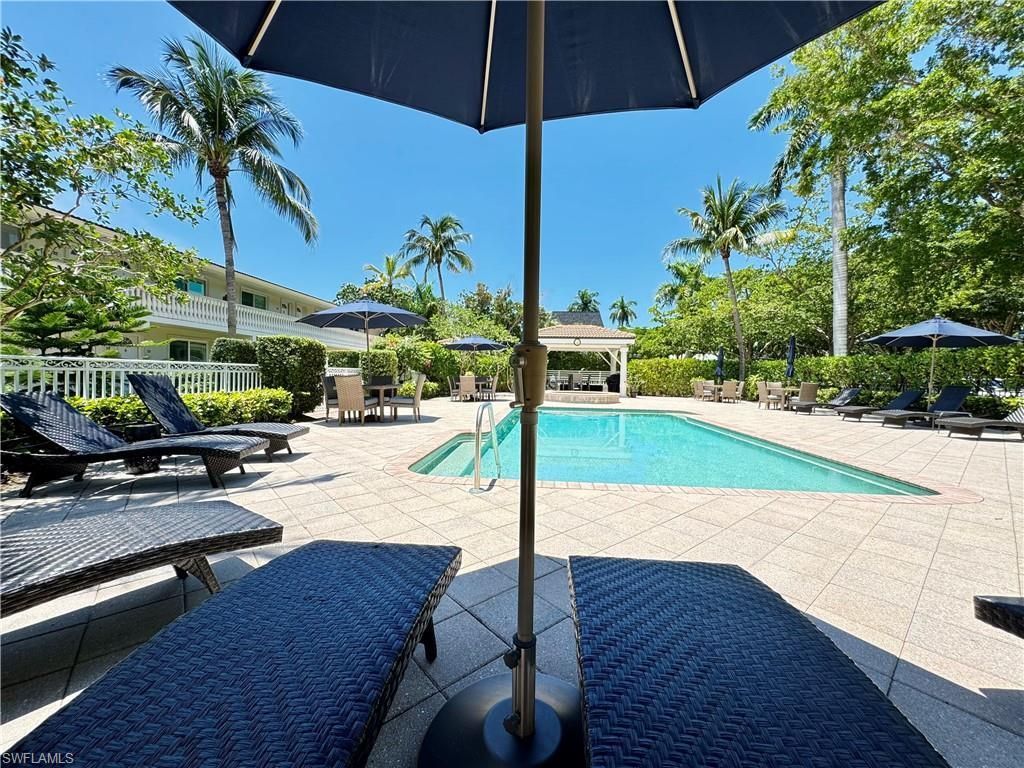 980 7th Ave S, Unit 104, Naples, FL 34102 Photo