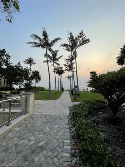 980 7th Ave S, Unit 104, Naples, FL 34102 Photo