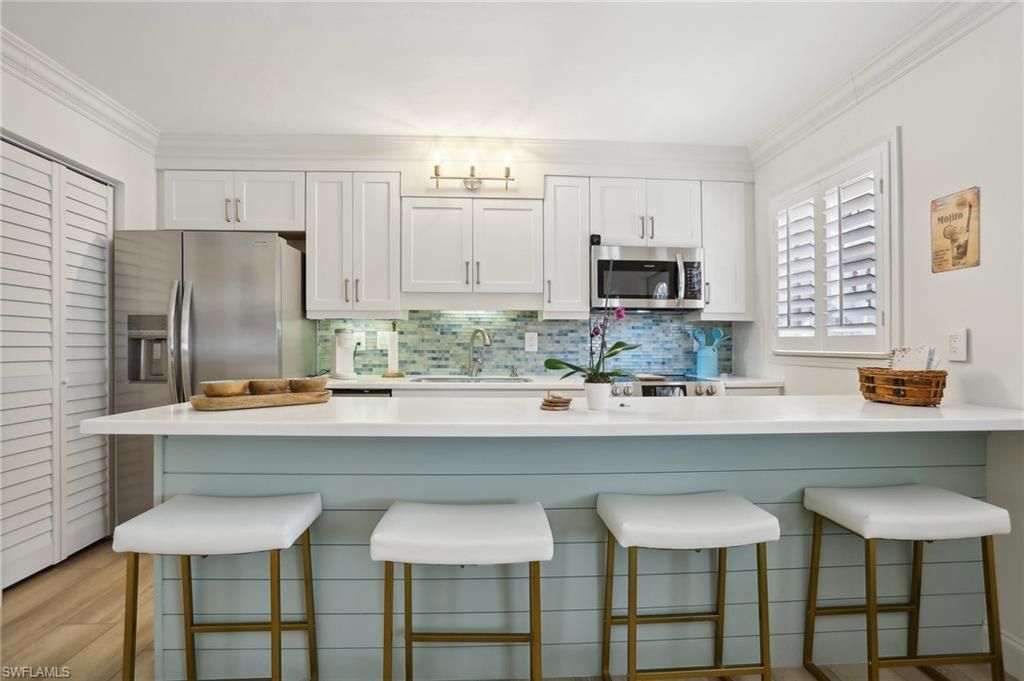 980 7th Ave S, Unit 104, Naples, FL 34102 Photo