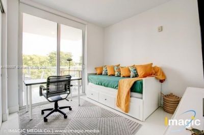 720 NE 62nd St, Unit 402, Miami, FL 33138 Photo