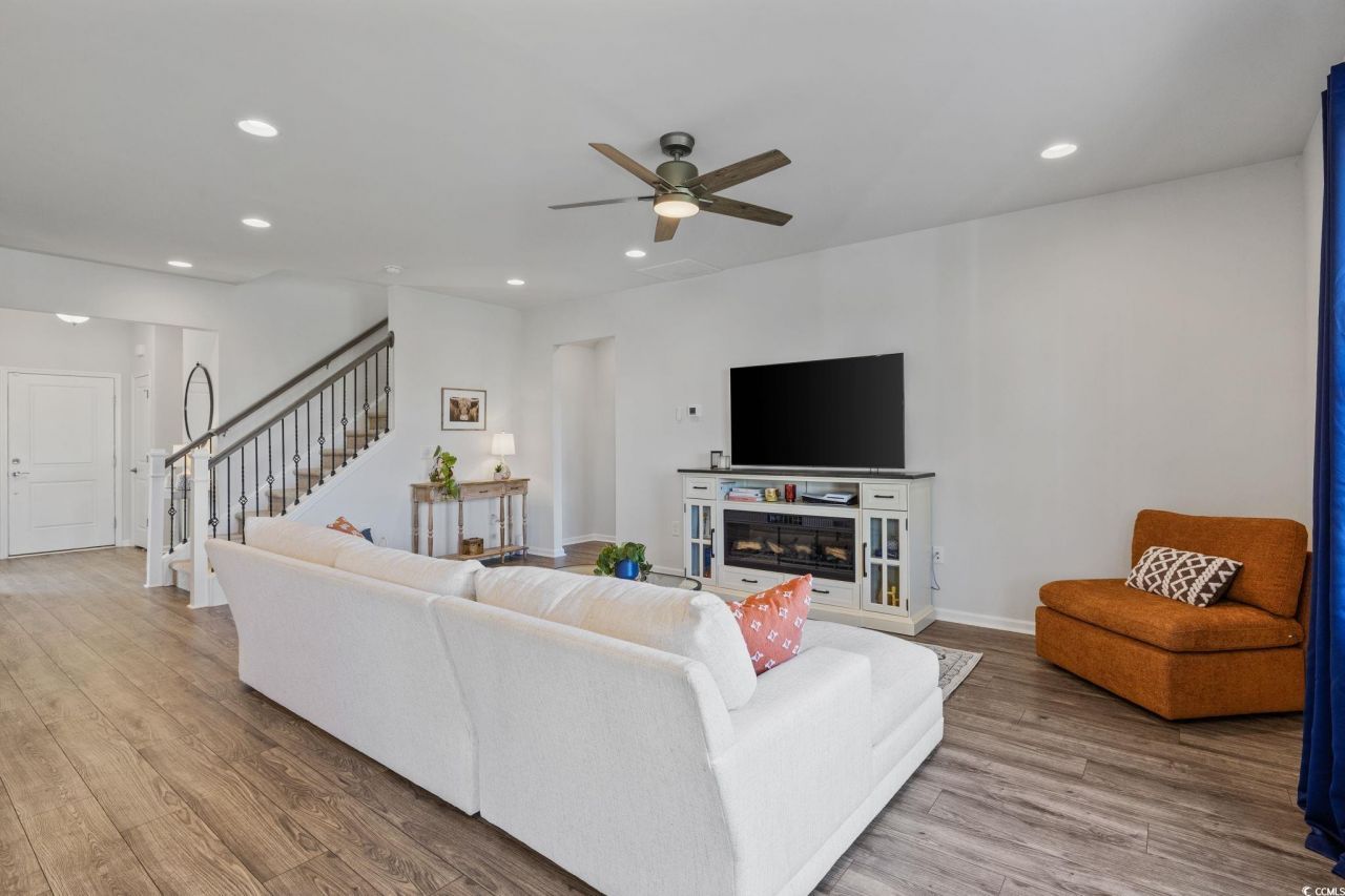 4410 Honir Dr. Photo 15