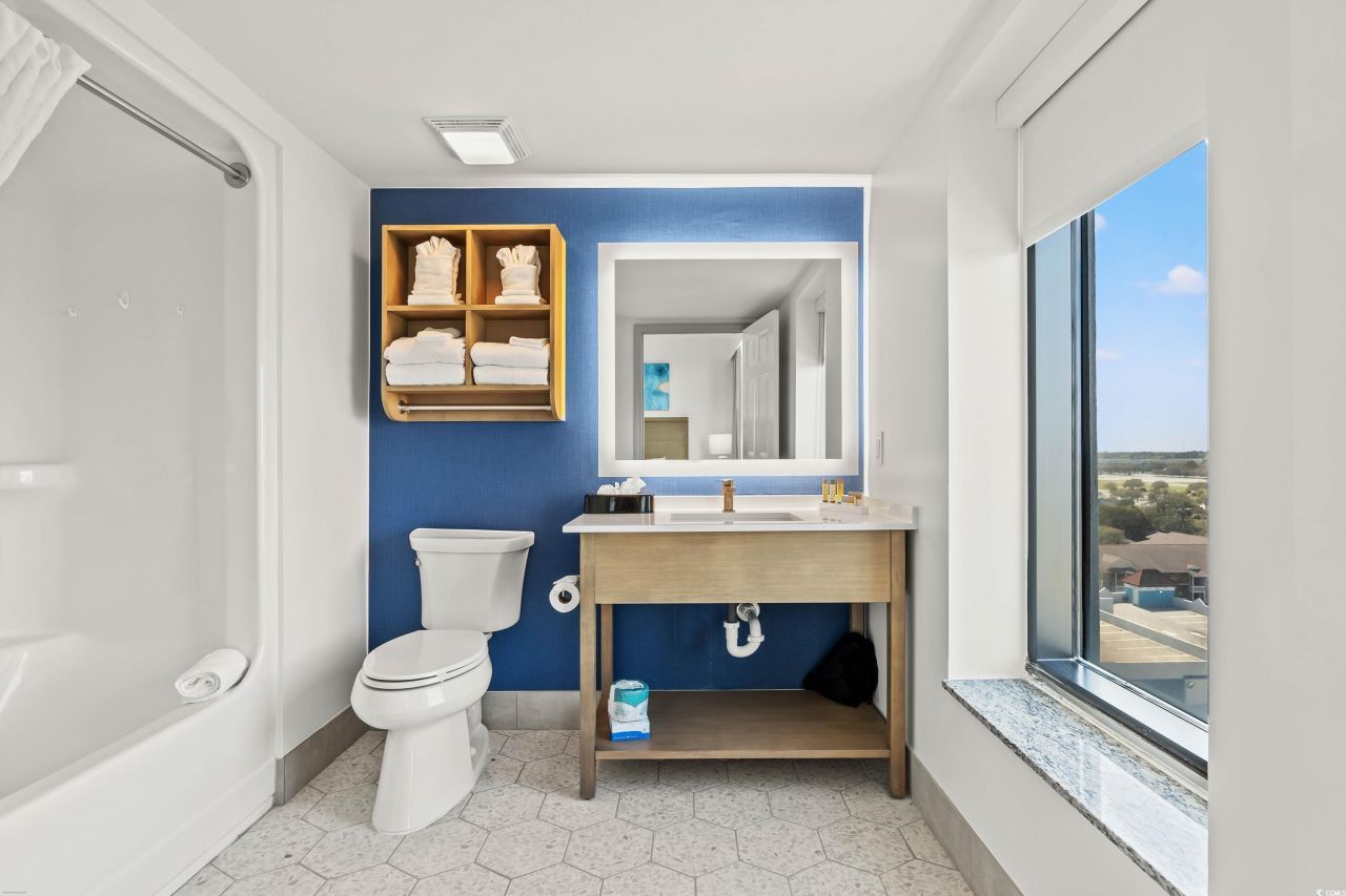 3000 N Ocean Blvd. N Photo 16