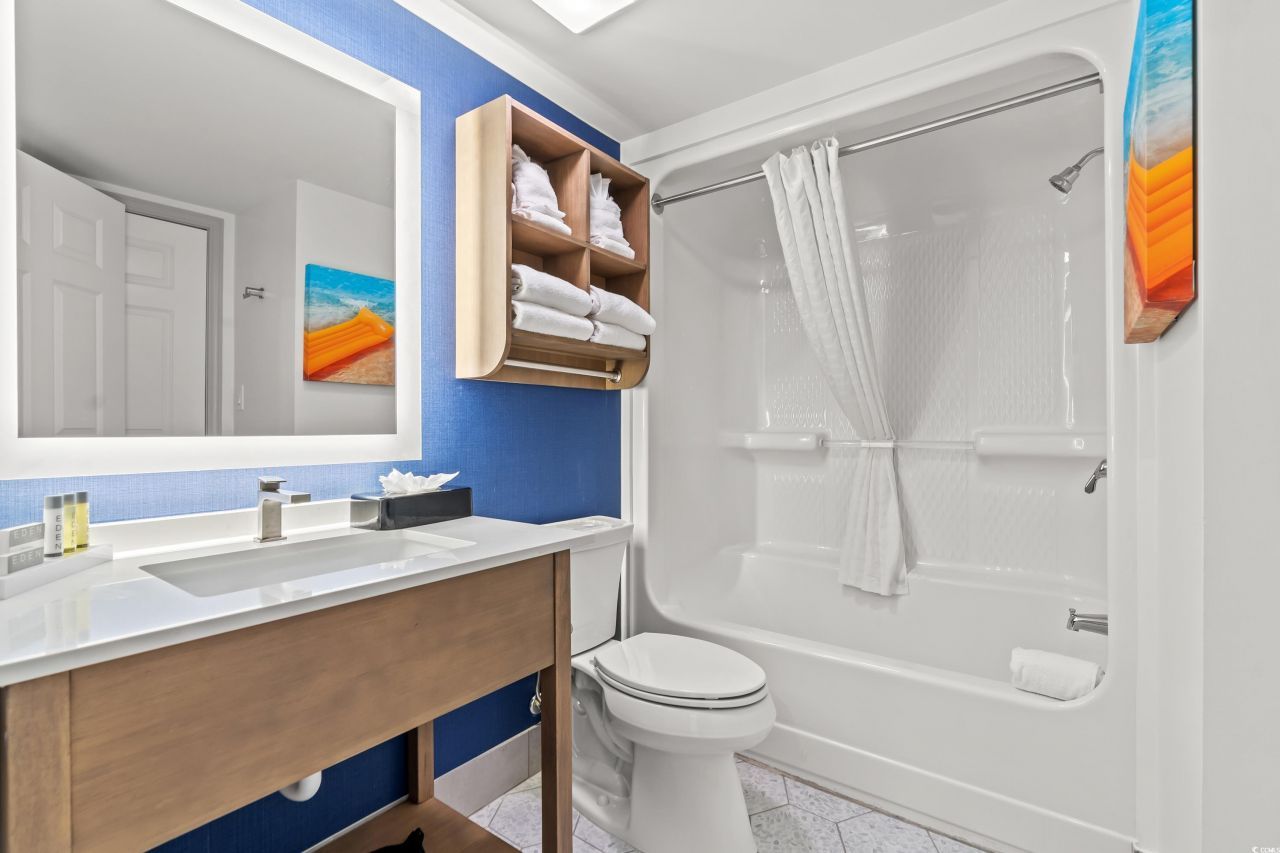 3000 N Ocean Blvd. N Photo 17