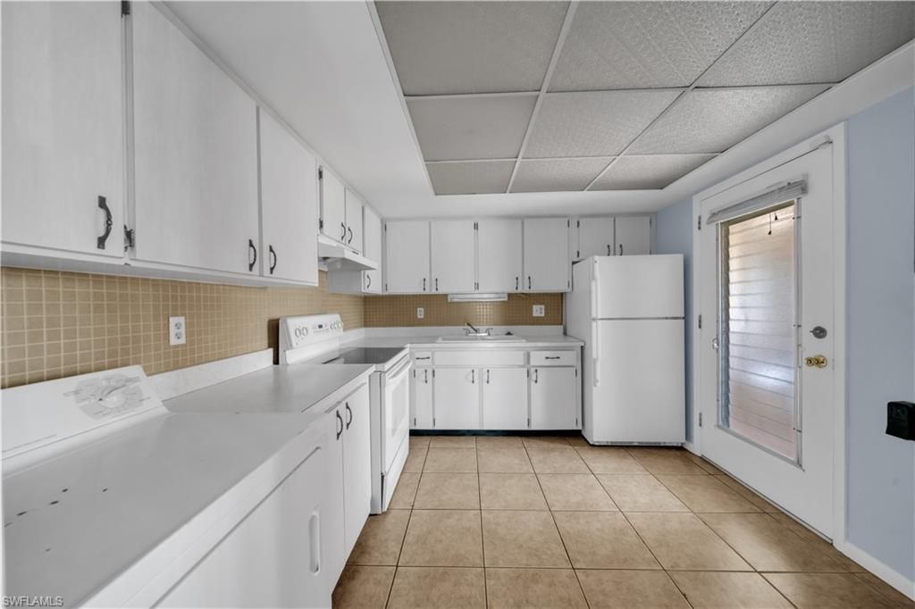 198 Joel Blvd, Unit 5, Lehigh Acres, FL 33936 Photo