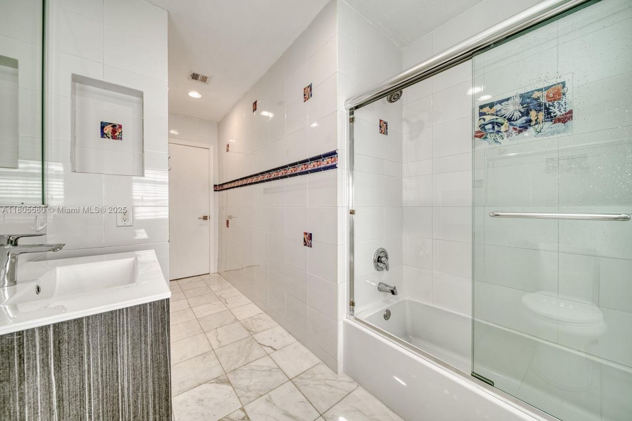 1442 Coruna Ave, Coral Gables, FL 33156 Photo