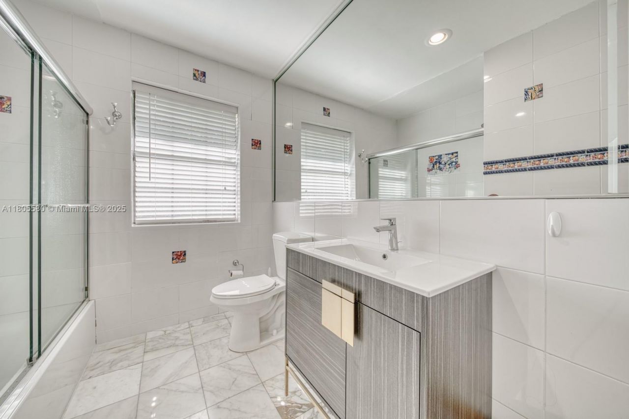 1442 Coruna Ave, Coral Gables, FL 33156 Photo