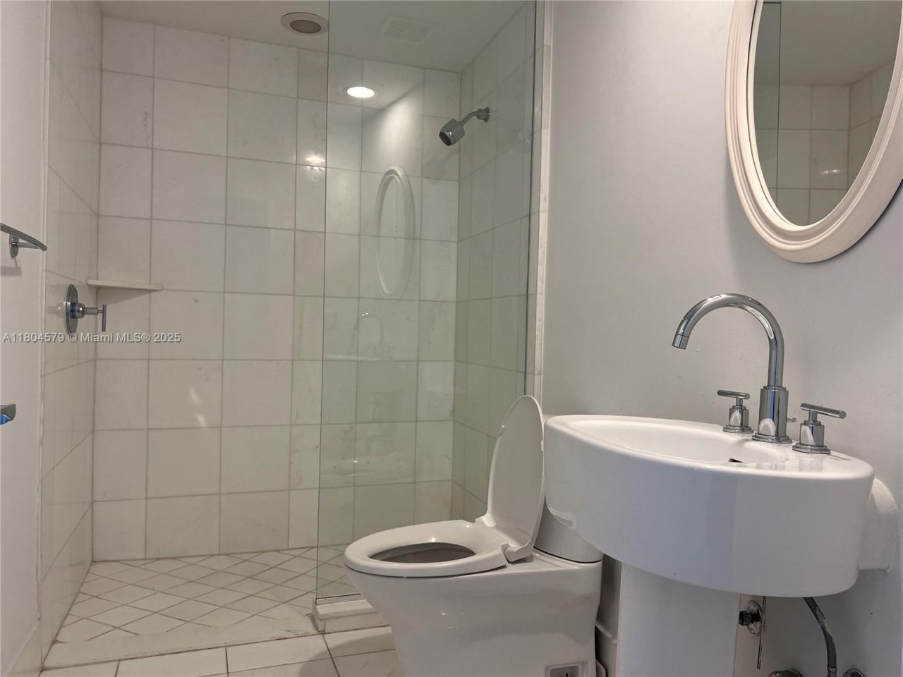 2950 NE 188th St, Unit 444, Aventura, FL 33180 Photo