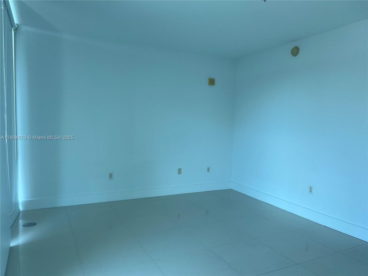 2950 NE 188th St, Unit 444, Aventura, FL 33180 Photo