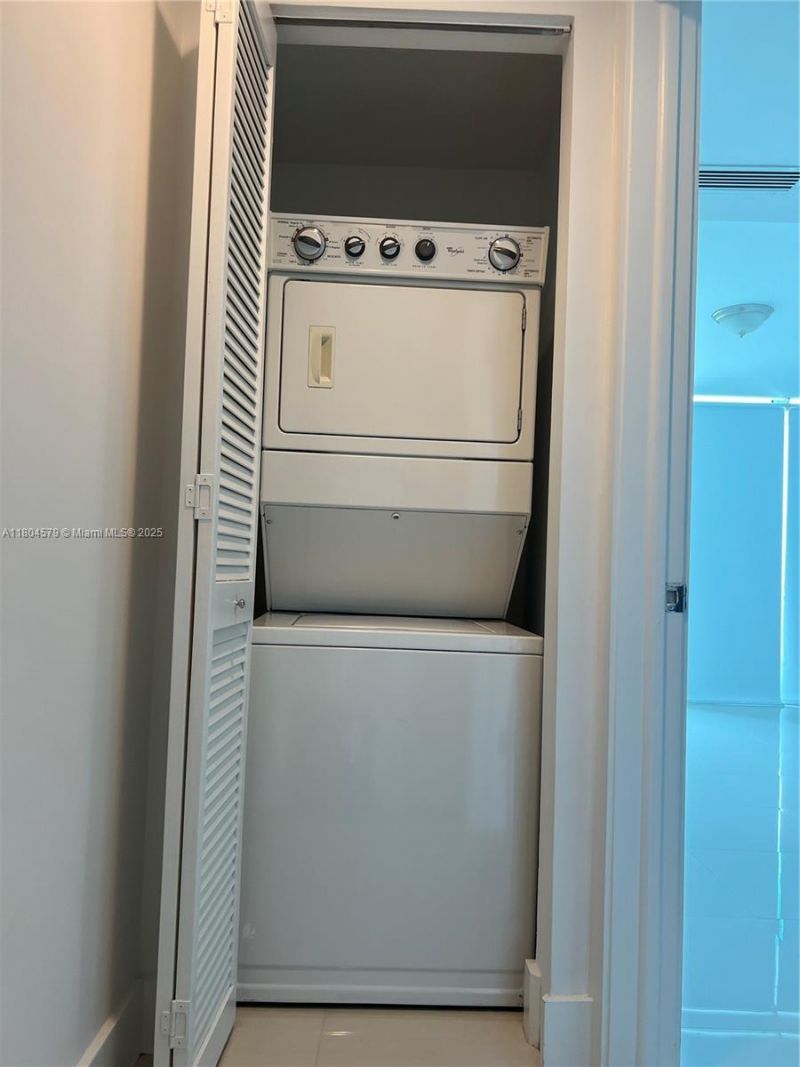 2950 NE 188th St, Unit 444, Aventura, FL 33180 Photo