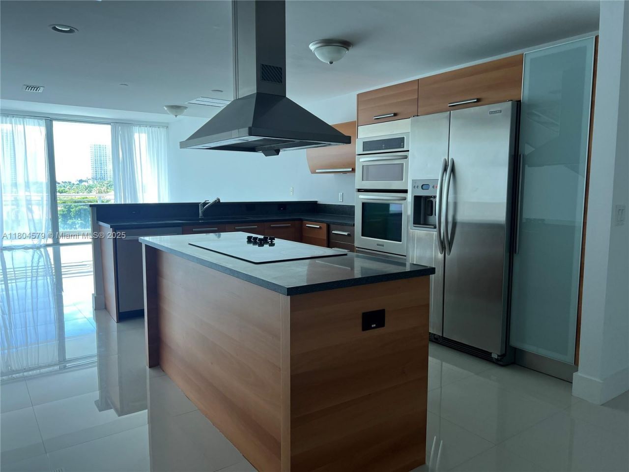 2950 NE 188th St, Unit 444, Aventura, FL 33180 Photo