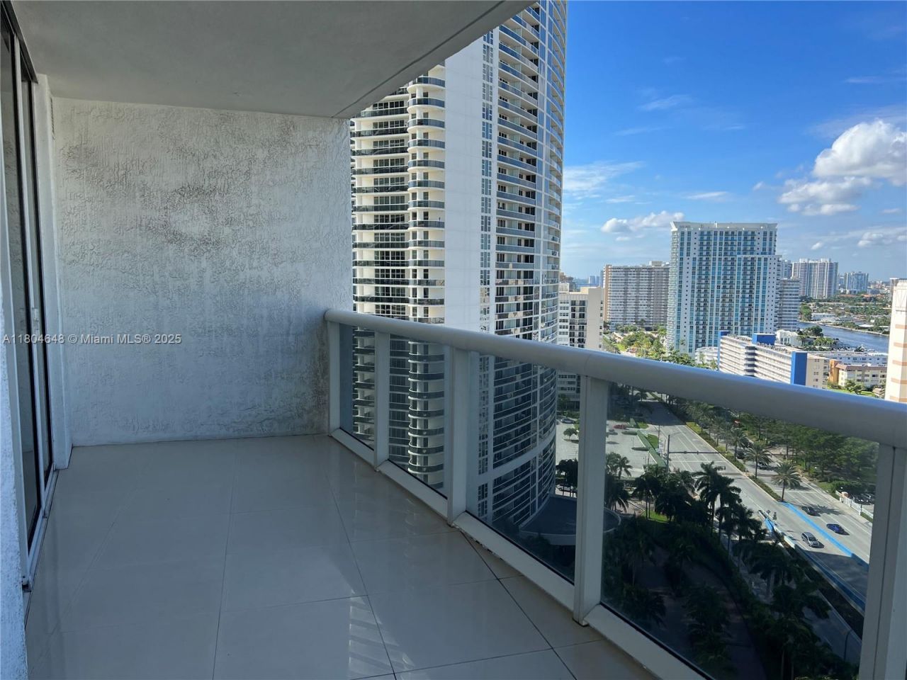 1800 S Ocean Dr, Unit 2006, Hallandale Beach, FL 33009 Photo