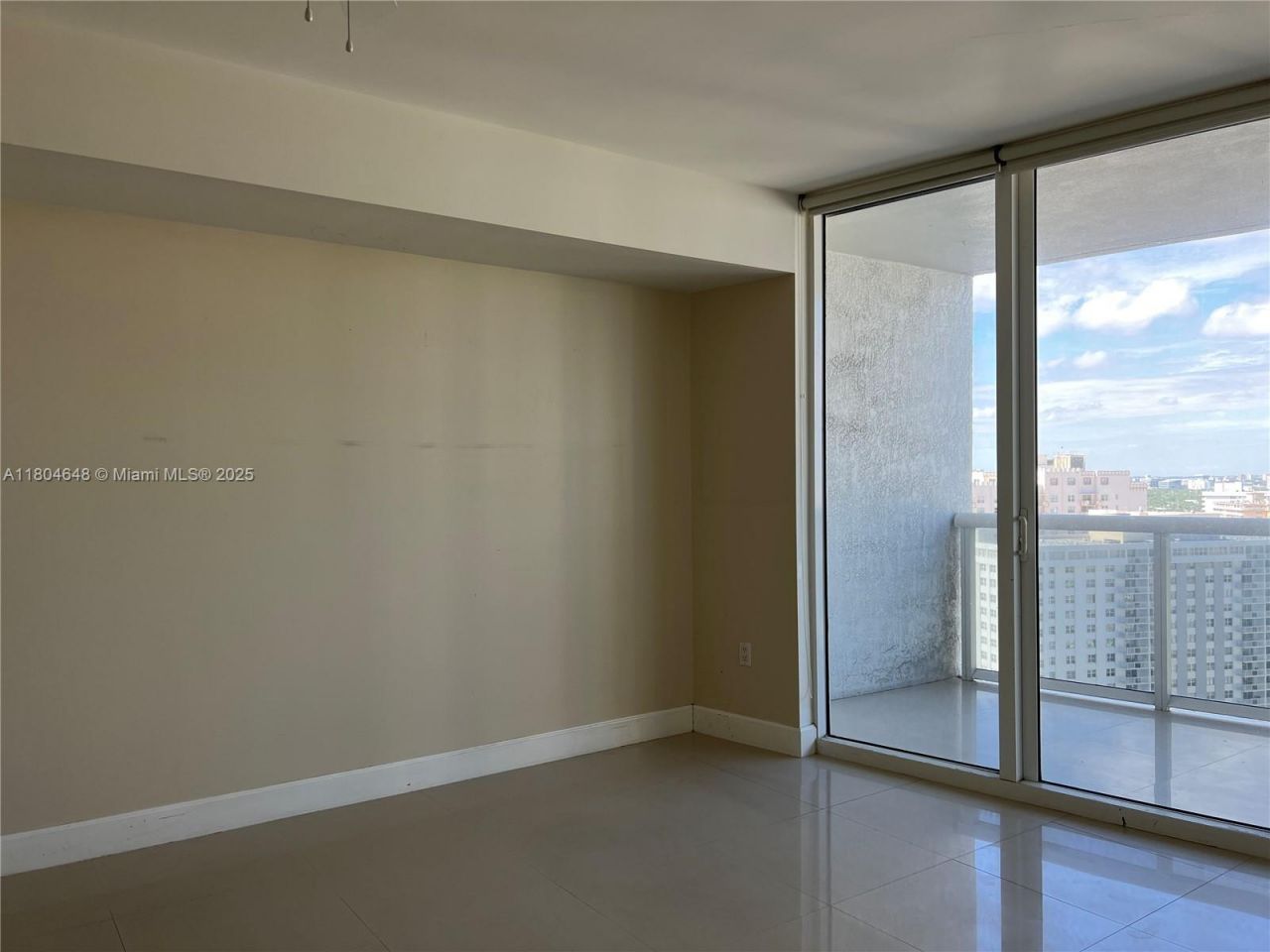 1800 S Ocean Dr, Unit 2006, Hallandale Beach, FL 33009 Photo