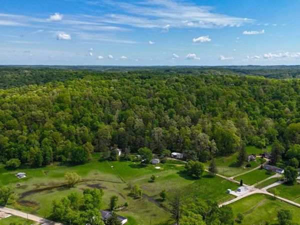 140 Sycamore Street, Glouster, OH 45732