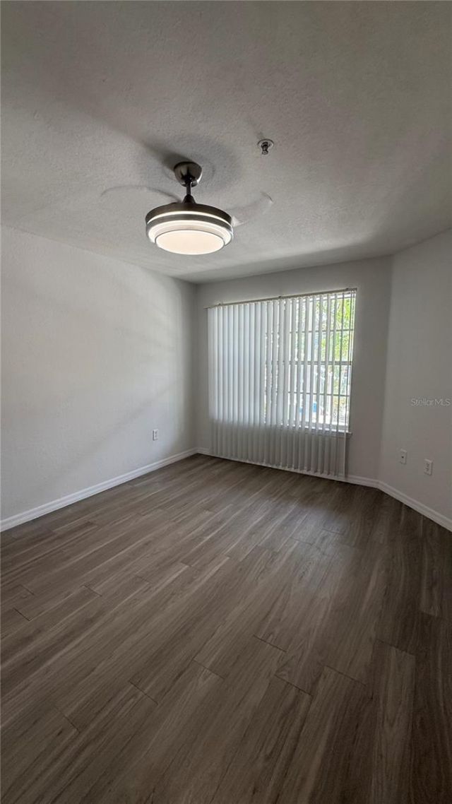 850 S Tamiami Trail, Unit 401, Sarasota, FL 34236 Photo