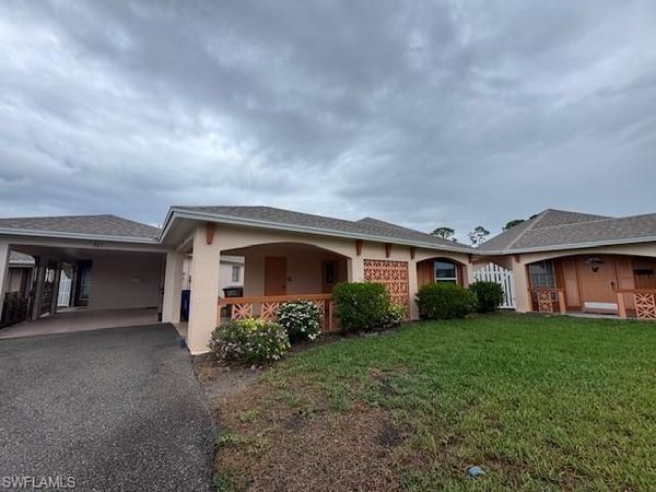 323 Dania ST, LEHIGH ACRES, FL 33936