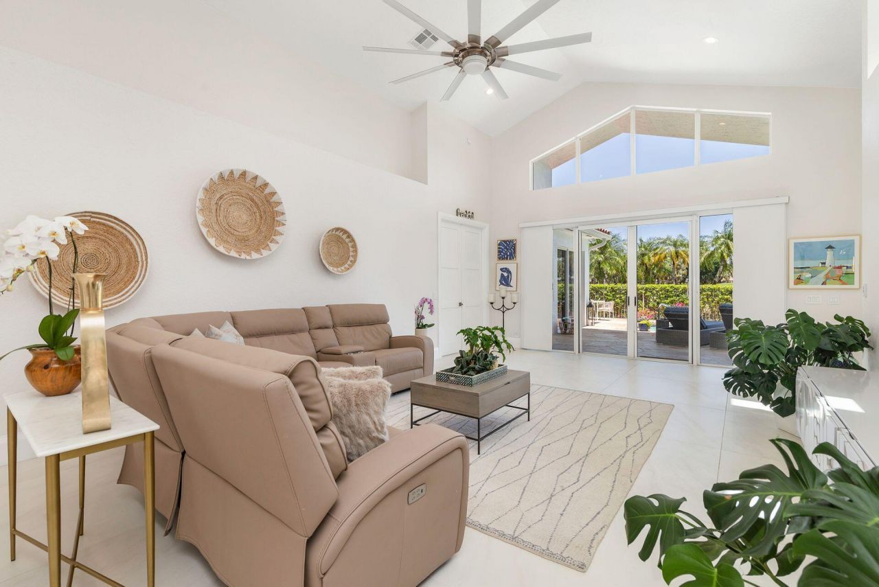 8270 Bob O Link Drive, West Palm Beach, FL 33412 Photo