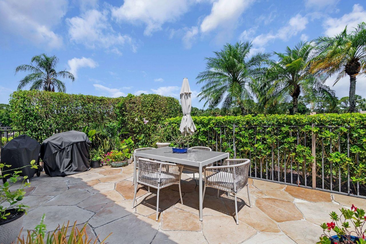 8270 Bob O Link Drive, West Palm Beach, FL 33412 Photo