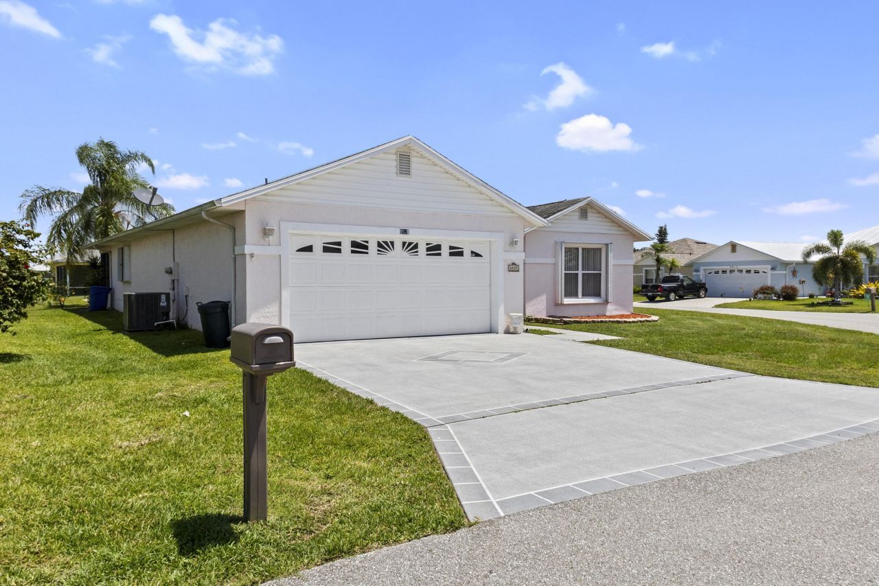 6527 Alheli, Fort Pierce, FL 34951 Photo