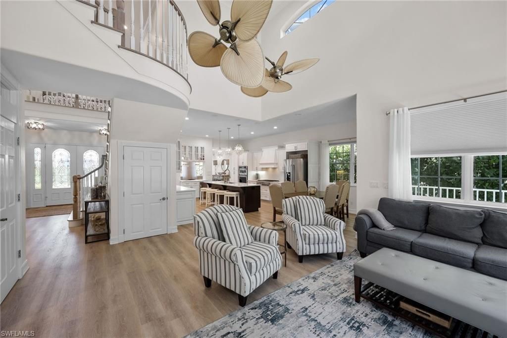 160 3rd St N, Naples, FL 34102 Photo