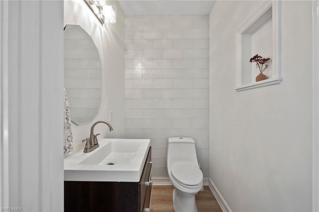 160 3rd St N, Naples, FL 34102 Photo