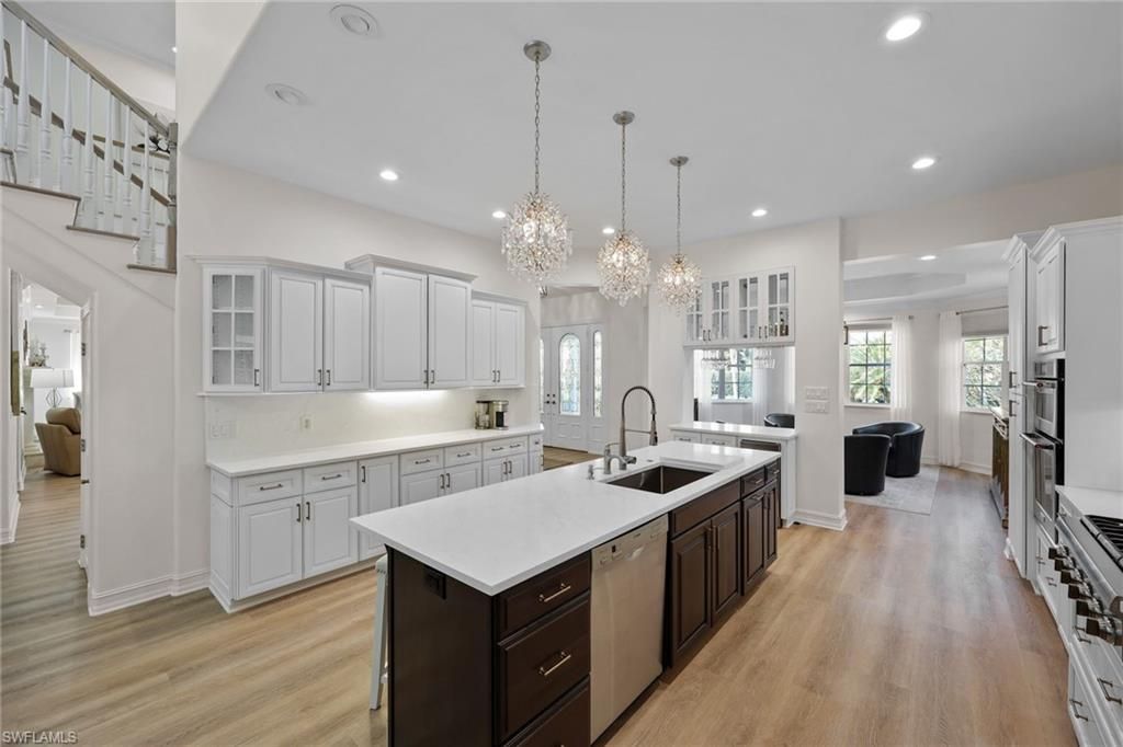 160 3rd St N, Naples, FL 34102 Photo