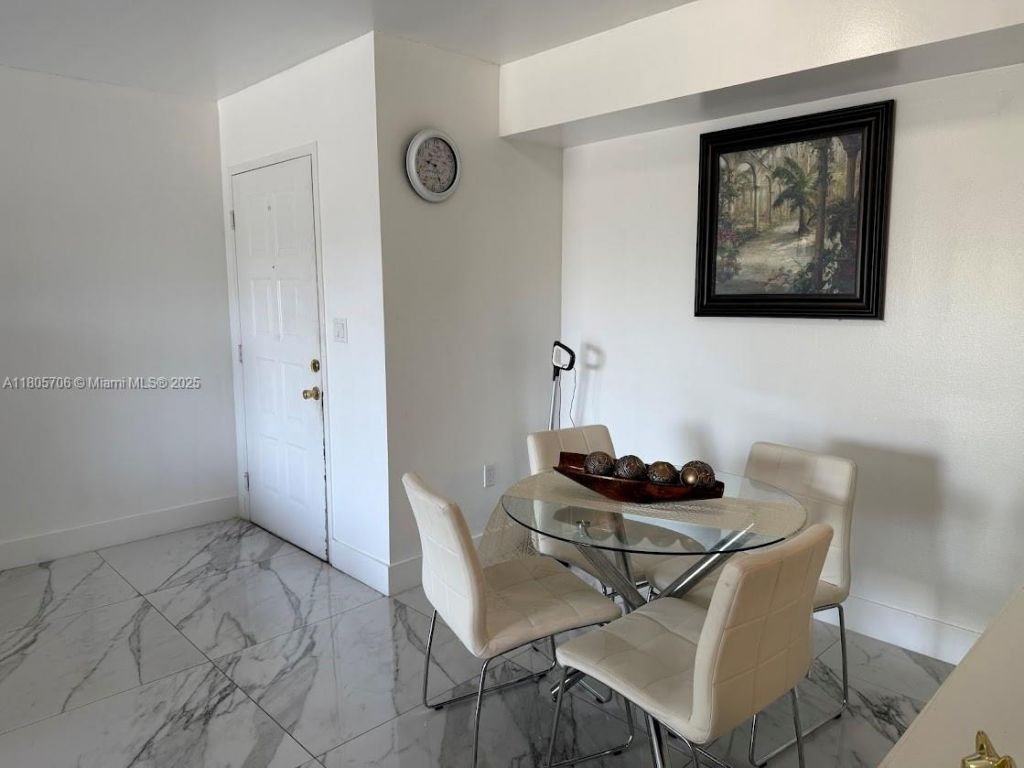 15241 SW 80th St, Unit 207, Miami, FL 33193 Photo